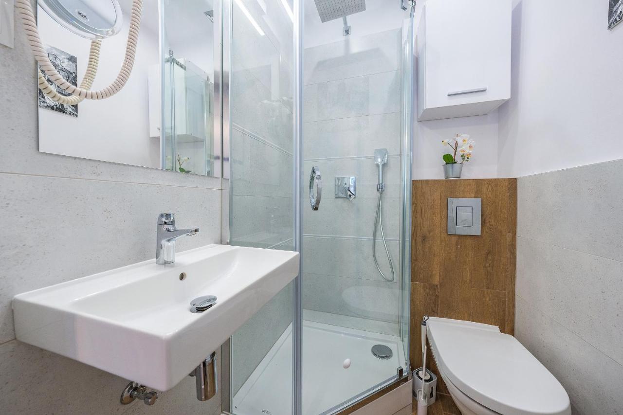 Hello Apartments Studio Sw Ducha 格但斯克 外观 照片